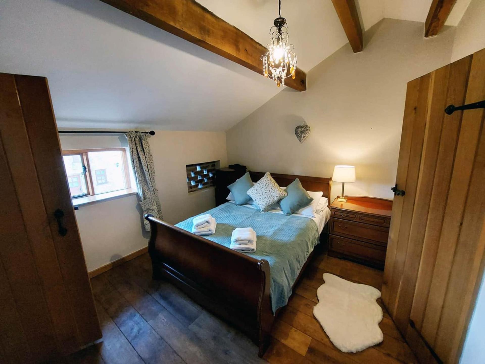 The Old Mill Barn With Hot Tub And Private Use Of Heated Pool Villa Wirral Luaran gambar