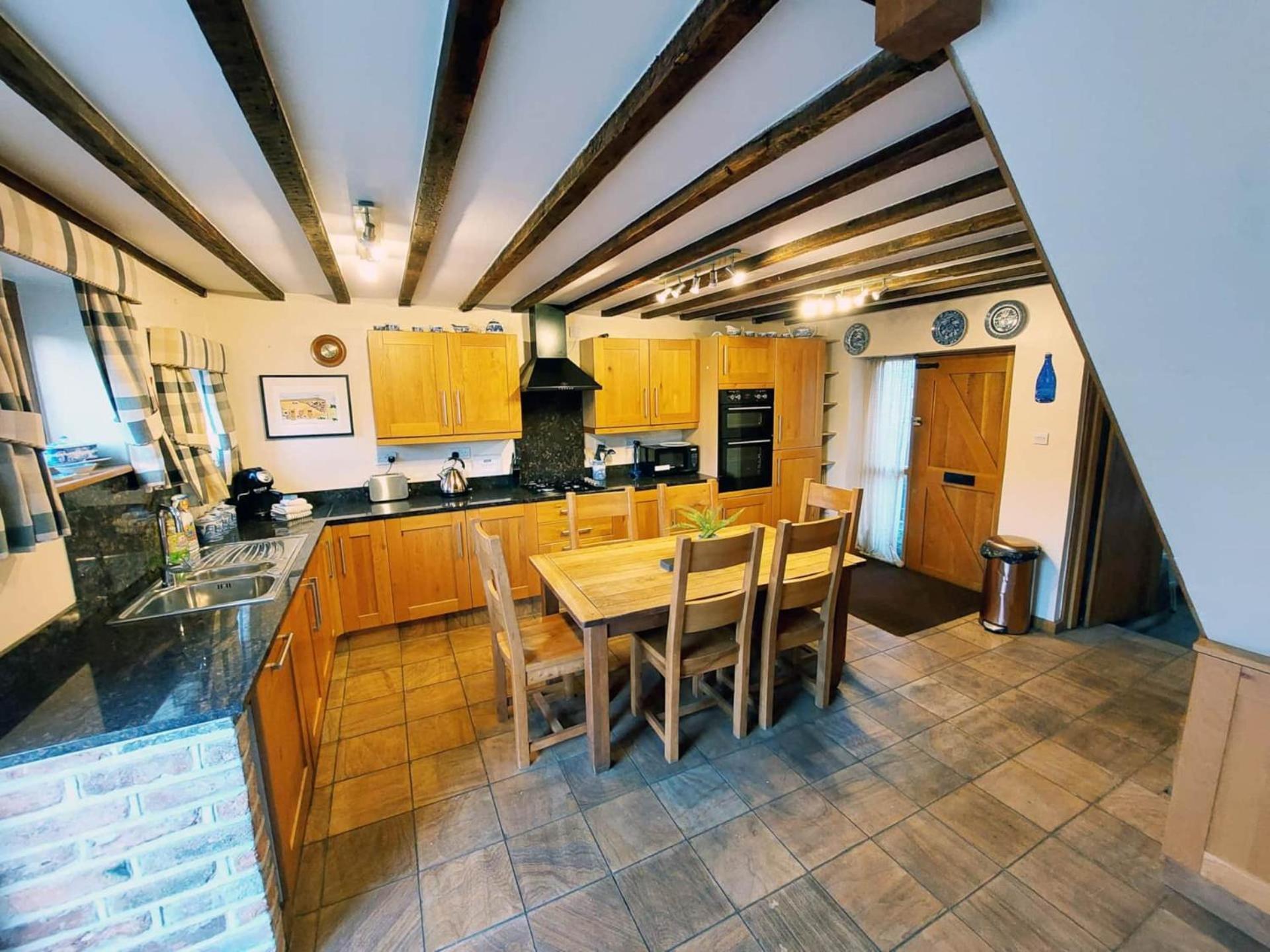 The Old Mill Barn With Hot Tub And Private Use Of Heated Pool Villa Wirral Luaran gambar