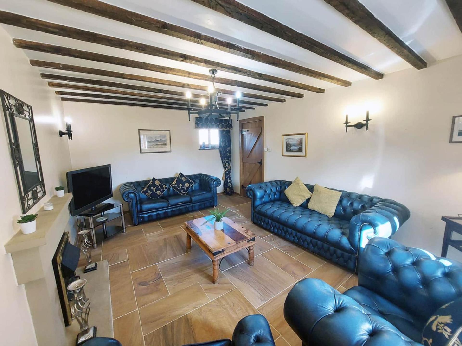 The Old Mill Barn With Hot Tub And Private Use Of Heated Pool Villa Wirral Luaran gambar